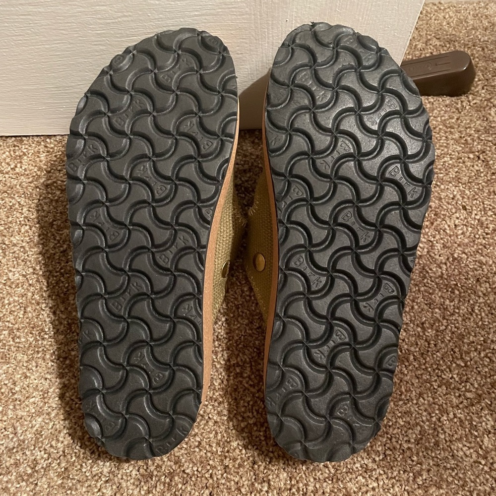 NWOT Papillio Olive Green Adjustable Buckle Sandals, Leather Footbed, Size 36. - Picture 4 of 8